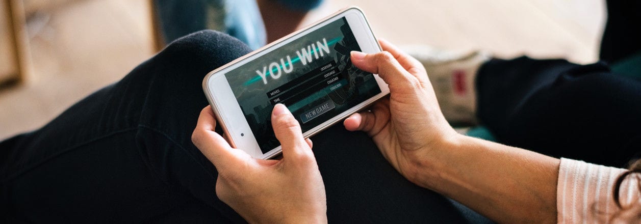games-you-win-instant-win-notat2 You Win Text on Phone